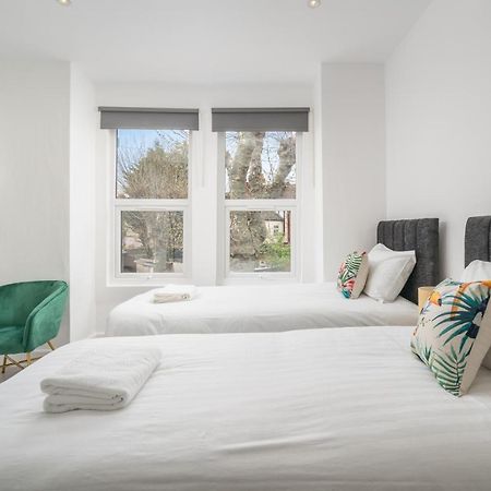 London Selwyn Road Studios Екстер'єр фото
