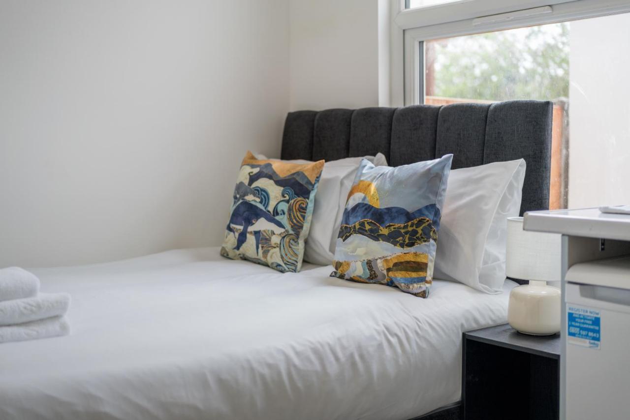 London Selwyn Road Studios Екстер'єр фото
