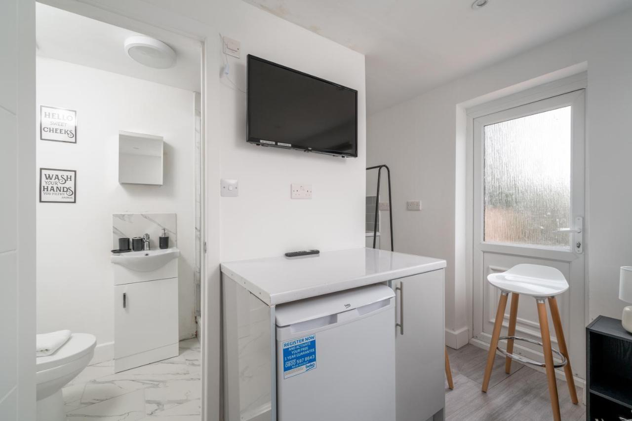 London Selwyn Road Studios Екстер'єр фото