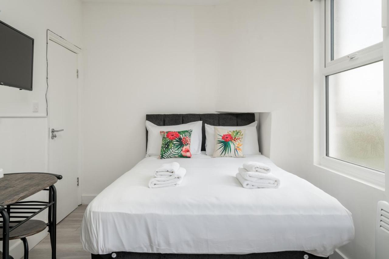London Selwyn Road Studios Екстер'єр фото