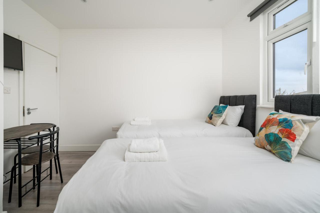 London Selwyn Road Studios Екстер'єр фото