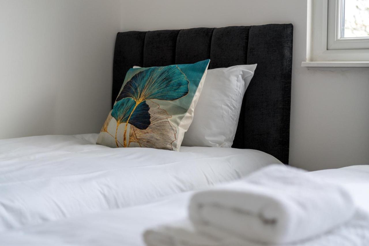 London Selwyn Road Studios Екстер'єр фото