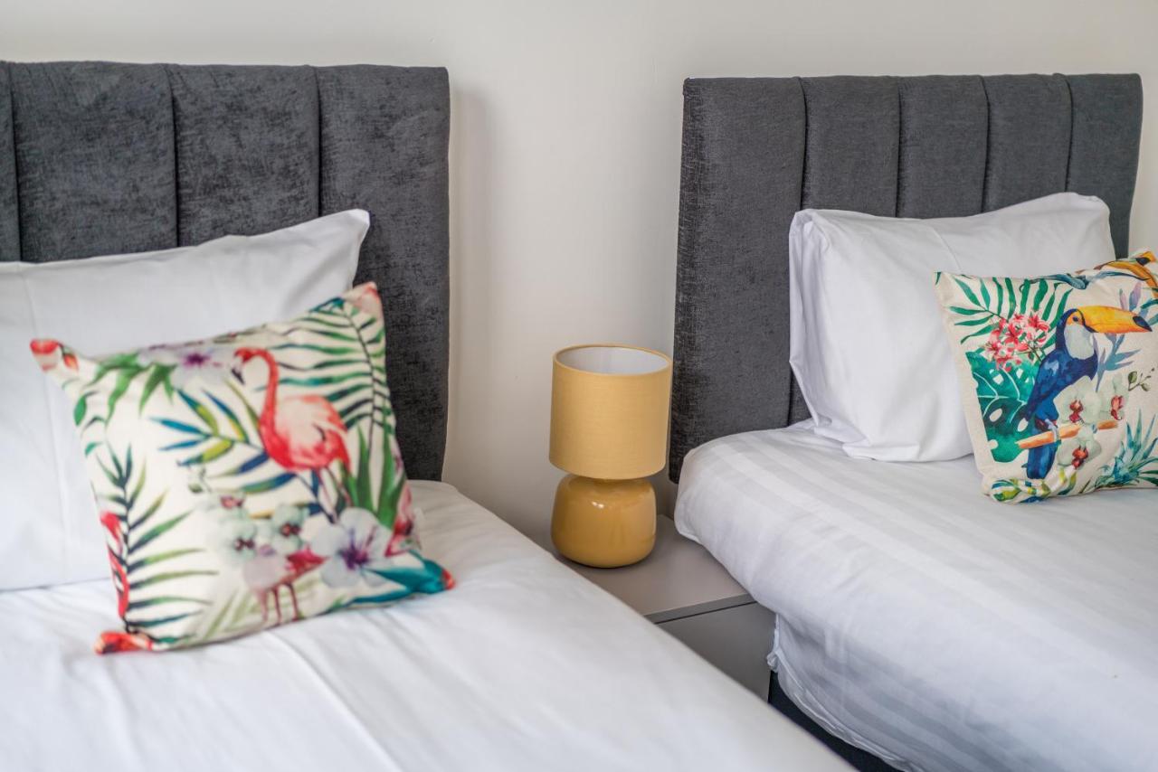 London Selwyn Road Studios Екстер'єр фото